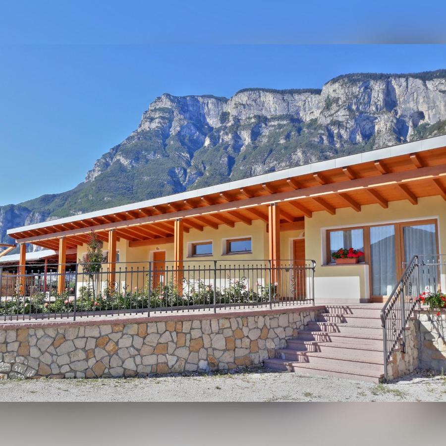 Agriturismo L' Isola Di Arturo ترينتو المظهر الخارجي الصورة
